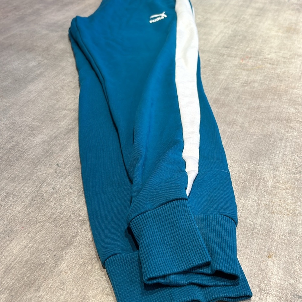 Puma Sweatpants - Picture 5 of 5